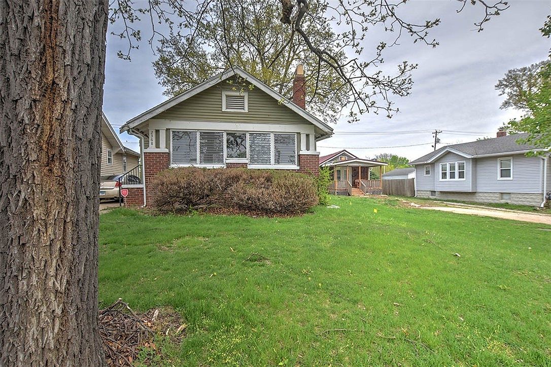 2368 E Wood St, Decatur, IL 62521 Zillow