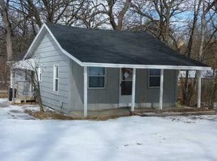 222 E Pleasant View Dr, Des Moines, IA 50315