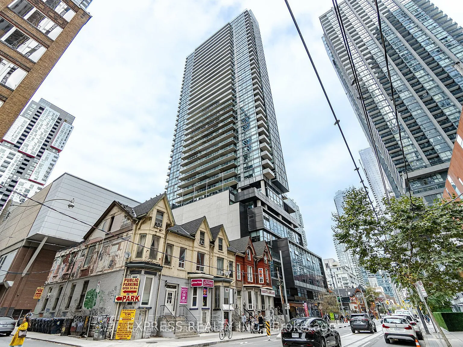 2 bed, $2,500 — Photo 1