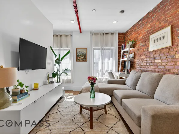 923 Bedford Avenue image 1 of 10