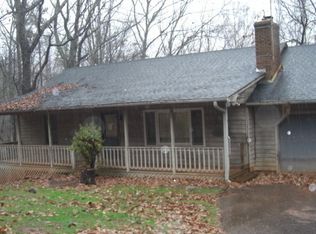 504 Friendship Dr, Pickens, SC 29671