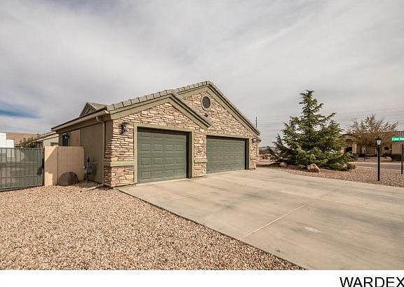2nd image of 4291 E New Mexico St