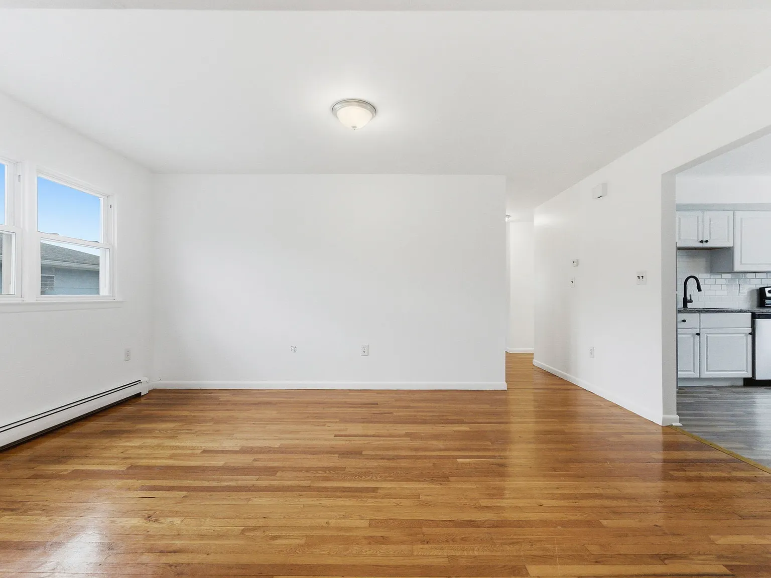 3 bed, 1600 sqft, $3,100 — Photo 4