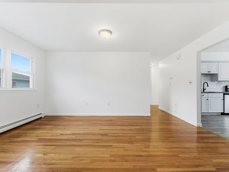 443 5th St #2 — Photo 4