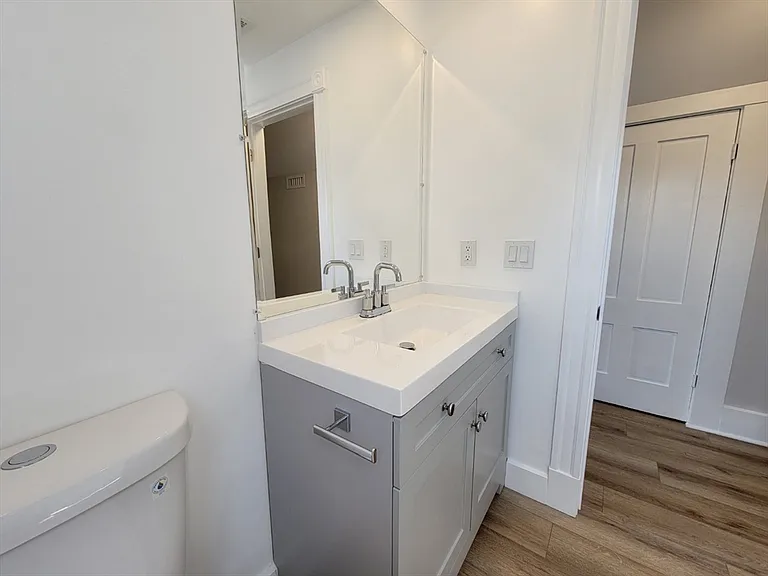 57 Sydney St #2 — Photo 19