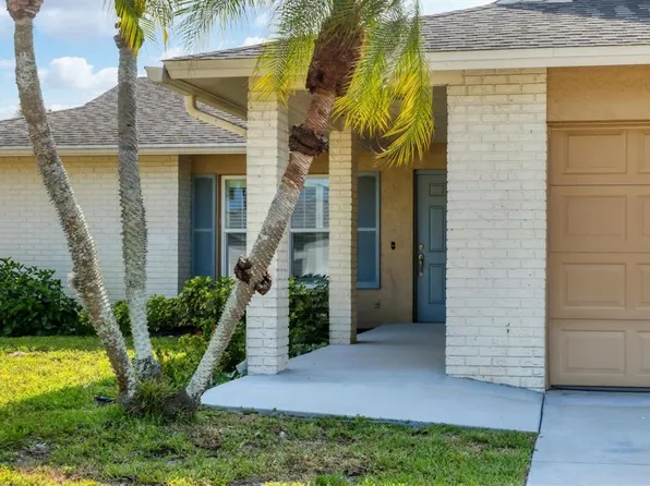 1805 73rd St W, Bradenton, FL 34209