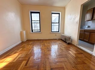 (Undisclosed Address), South Richmond Hill, NY 11419