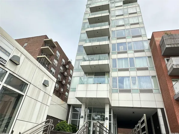 42-05 Parsons Boulevard #2B, Flushing, NY 11355