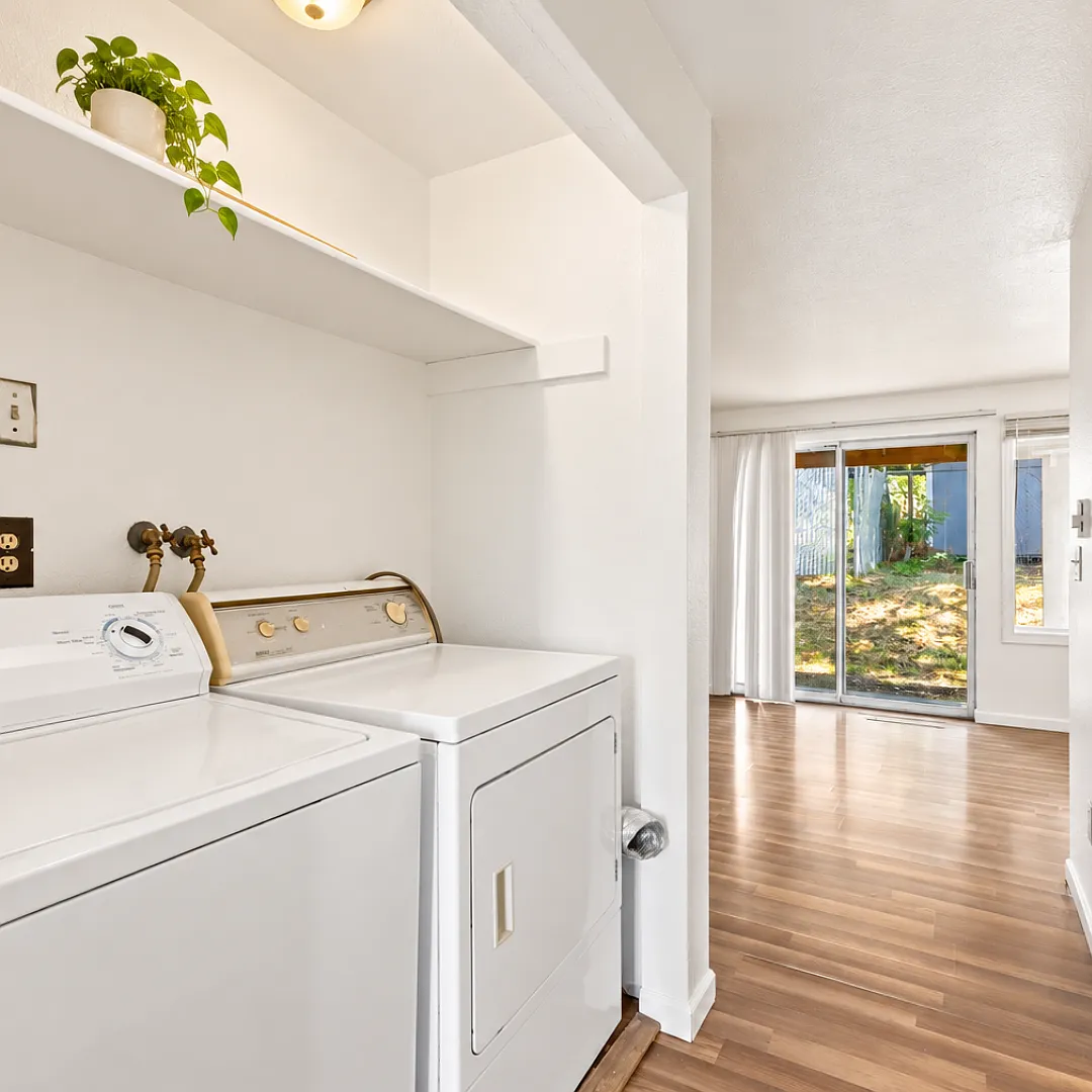 2 bed, 860 sqft, $1,850 — Photo 4