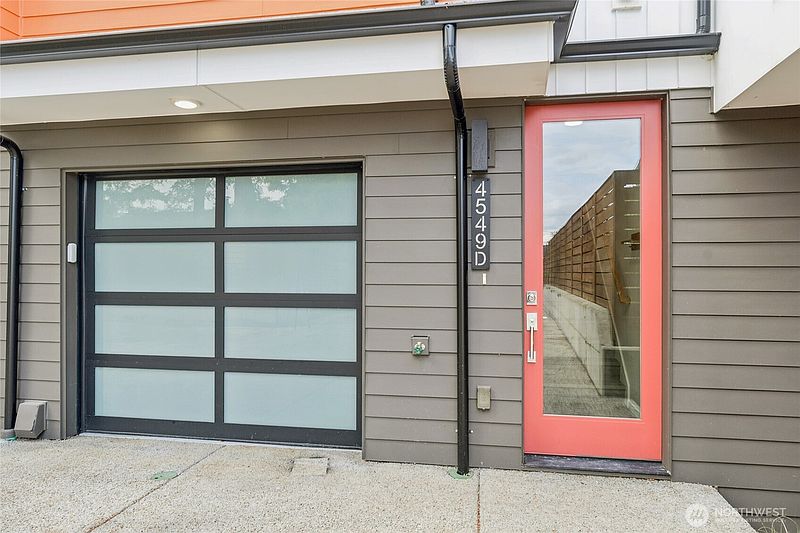3rd image of 4549 Renton Street S #D