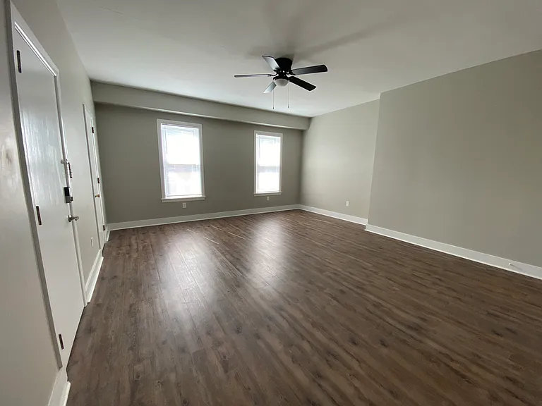 209 N Hanover St #2 — Photo 3