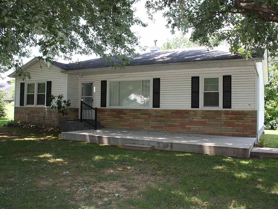 1st image of 608 Anderson St