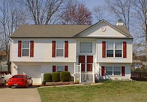 1st image of 10 Harwood Ct