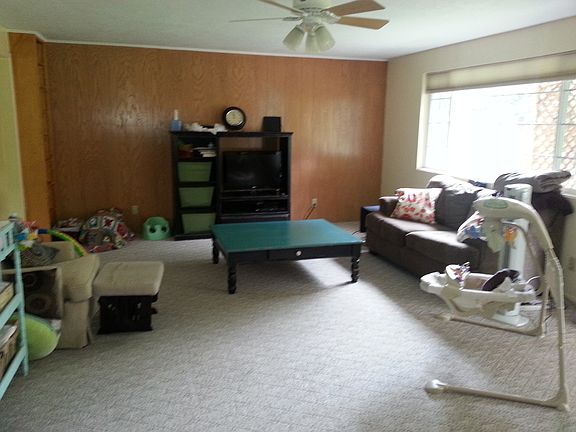 4th image of 2828 N Pauley Dr