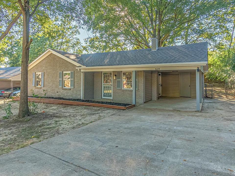 8229 Whitebrook Dr