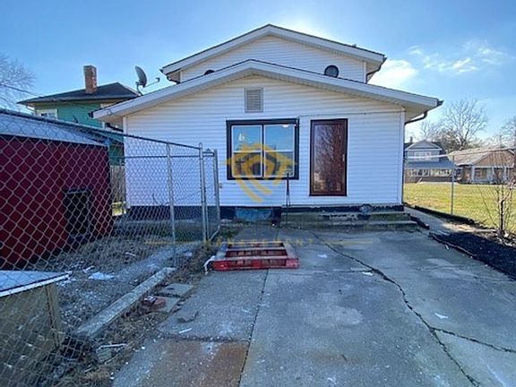 4th image of 2422 Coyner Ave #10776482
