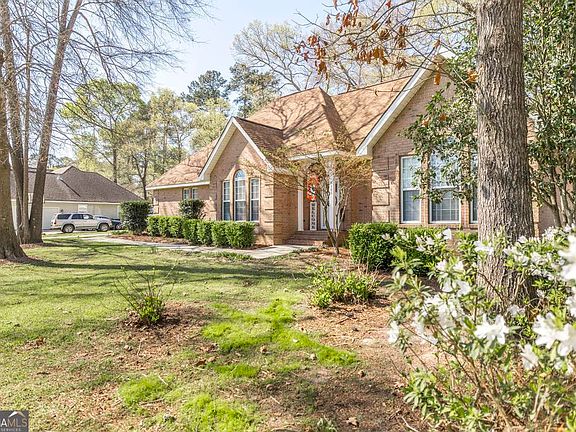 2nd image of 105 Kentucky Downs