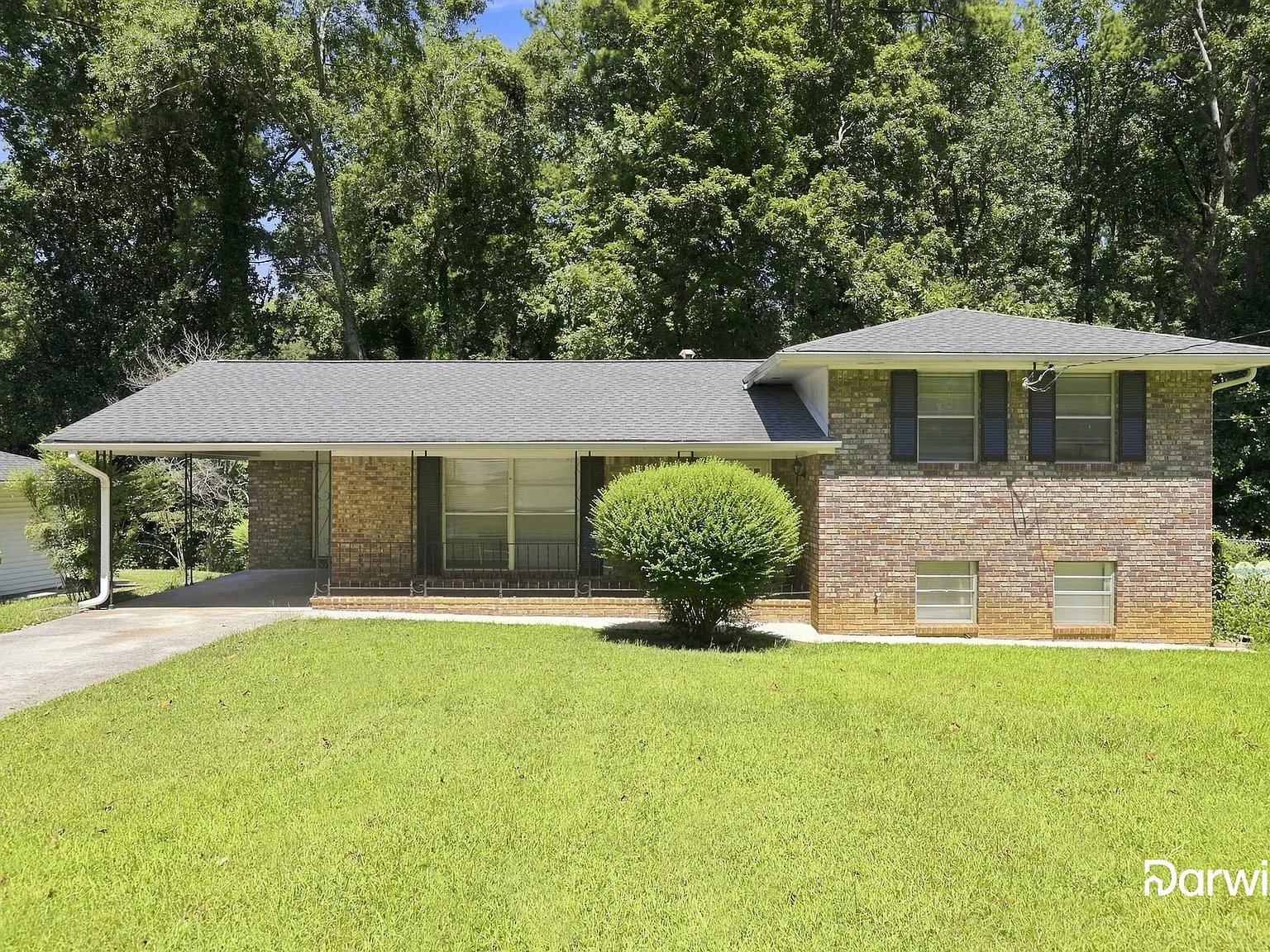 3 bed, 2.0 bath, 1216 sqft, $1,805 — Photo 1