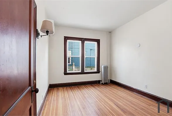 341 Belmont St #1 — Photo 4