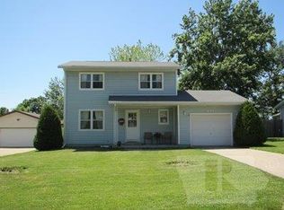 803 S Adams St, Mount Pleasant, IA 52641