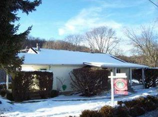 185 Pleasant View Dr, Kittanning, PA 16201