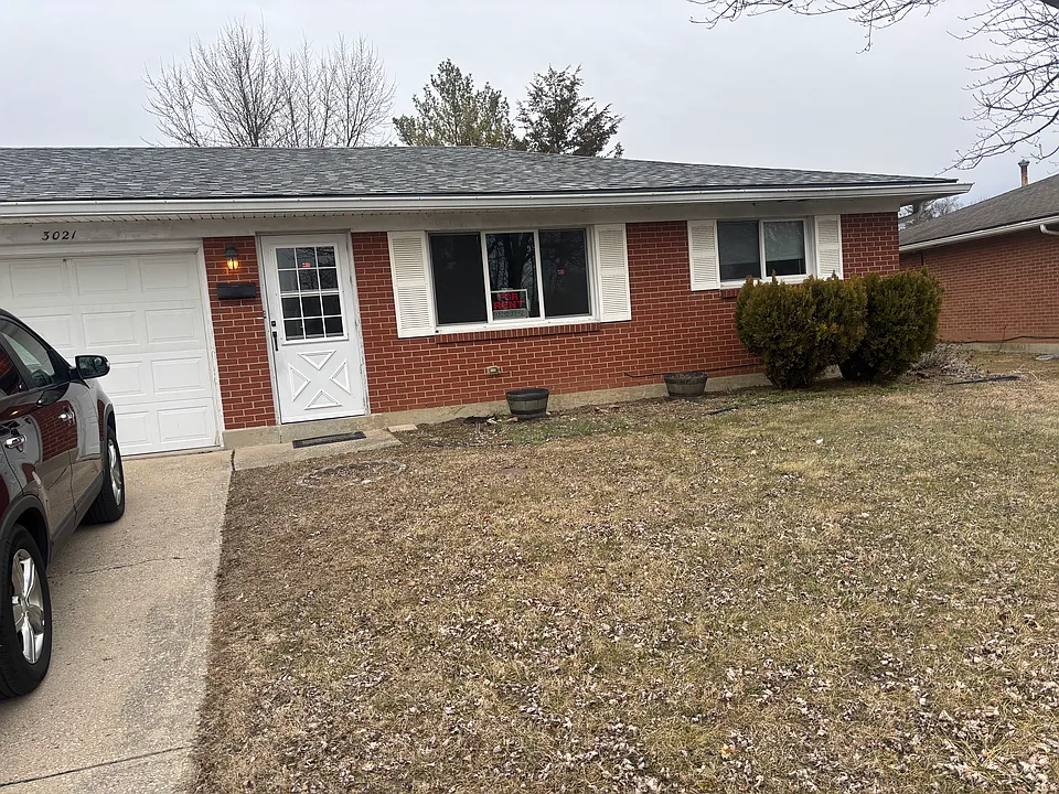 3019 Creekview Cir #3021