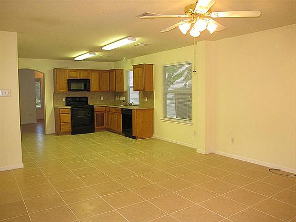 5th image of 10822 Regal Manor Ln