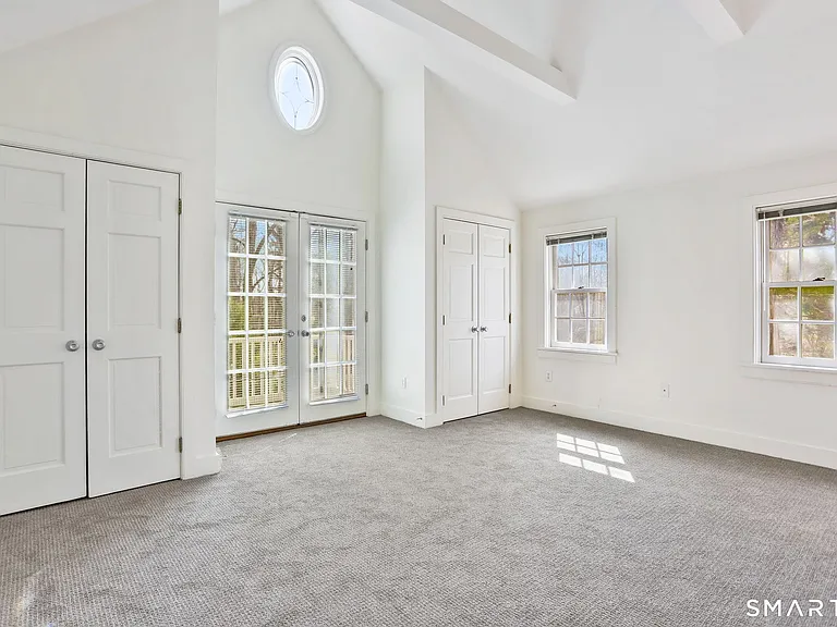 410 Wilton Rd W — Photo 19
