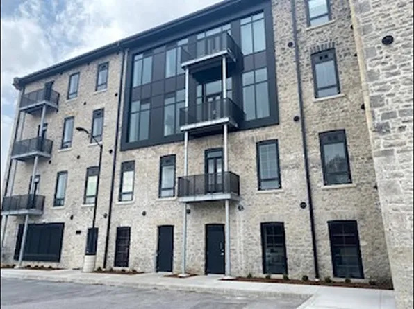 19 Guelph Ave #306, Cambridge, ON N3C 1A2