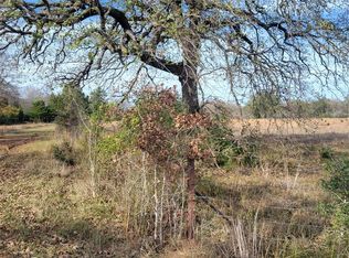 1 Navarro Ln, Oakwood, TX