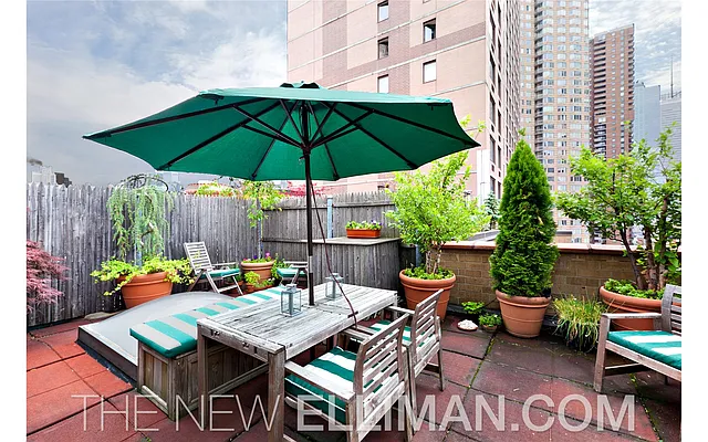 Sold by Douglas Elliman | media 17