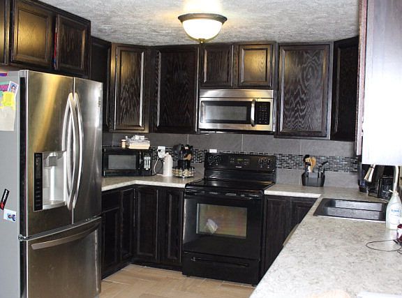 3rd image of 863 Coachman Dr