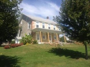 2 Meadow Ln, Newmanstown, PA 17073