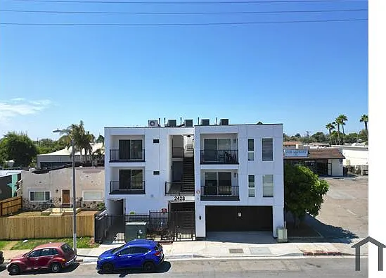 2428 Highland Ave #0 — Photo 6