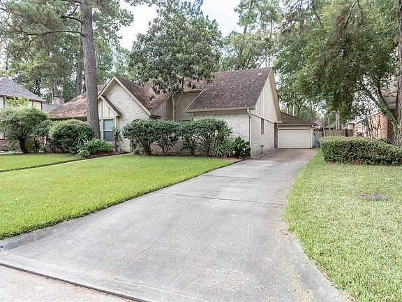 4th image of 2022 Lakeville Dr