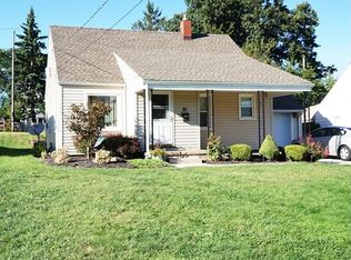 89 Helena Dr, Struthers, OH 44471