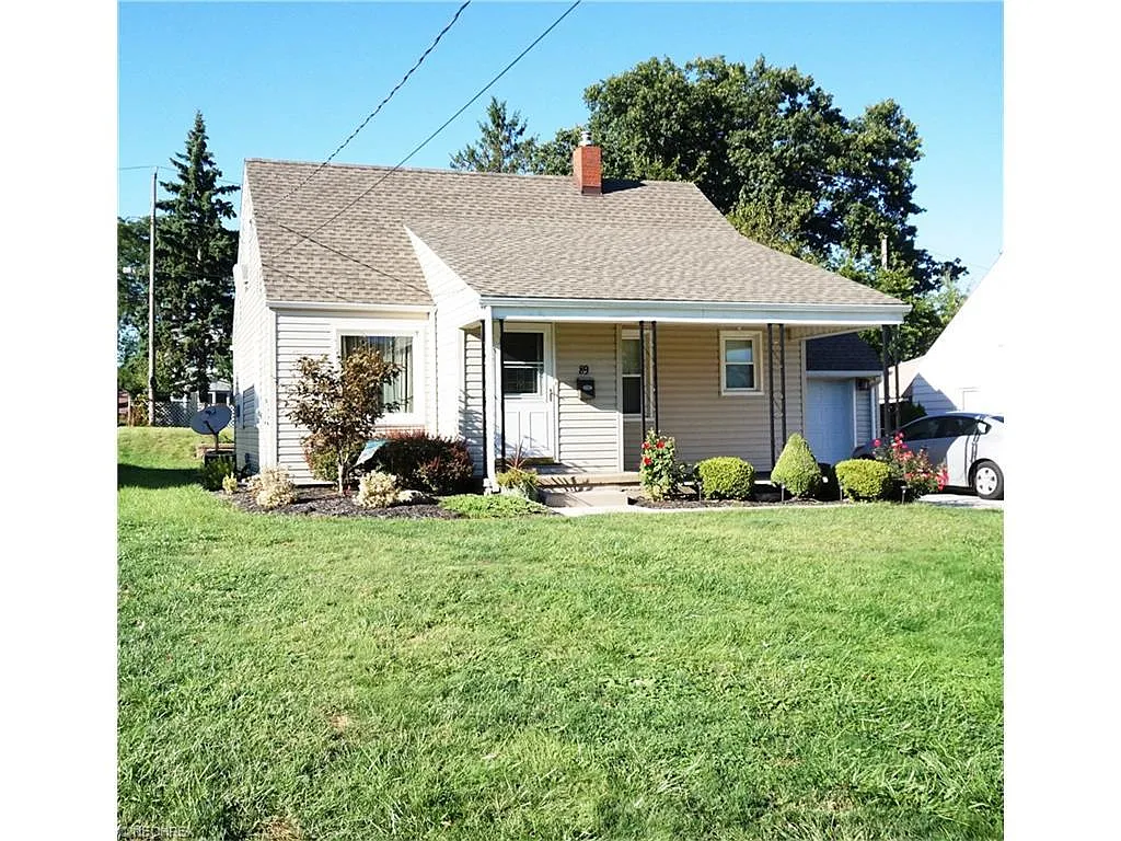 89 Helena Dr photo 1