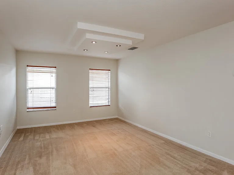 9322 Zincoe Ln — Photo 11