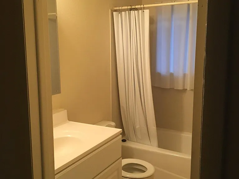 11671 W Katherine Ave — Photo 4