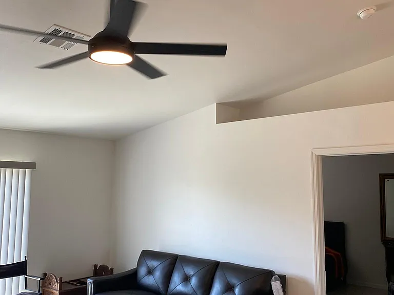 5025 Benton St — Photo 5