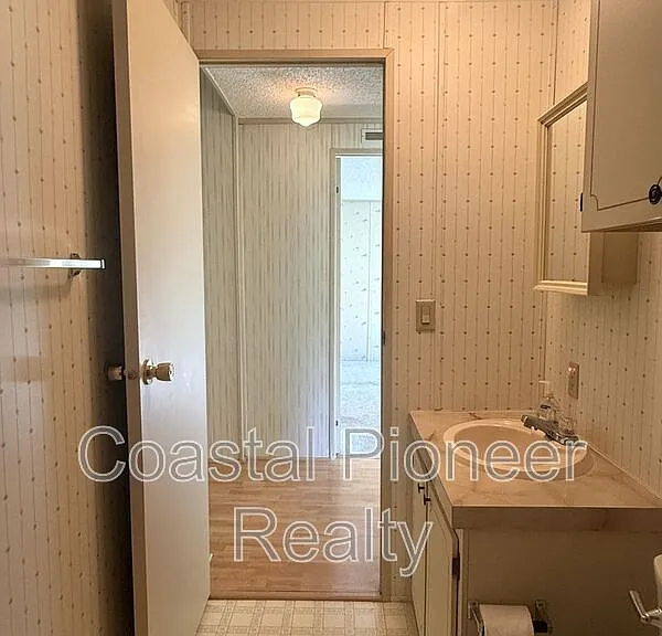 4550 Charter St #RC — Photo 19