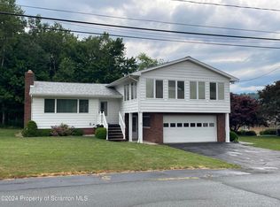 12 Lord Ave, Carbondale, PA 18407
