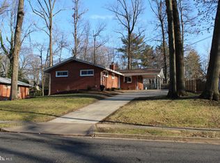 10119 Spring Lake Ter, Fairfax, VA 22030