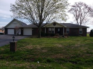 44 Honeysuckle Ln, Campbellsville, KY 42718