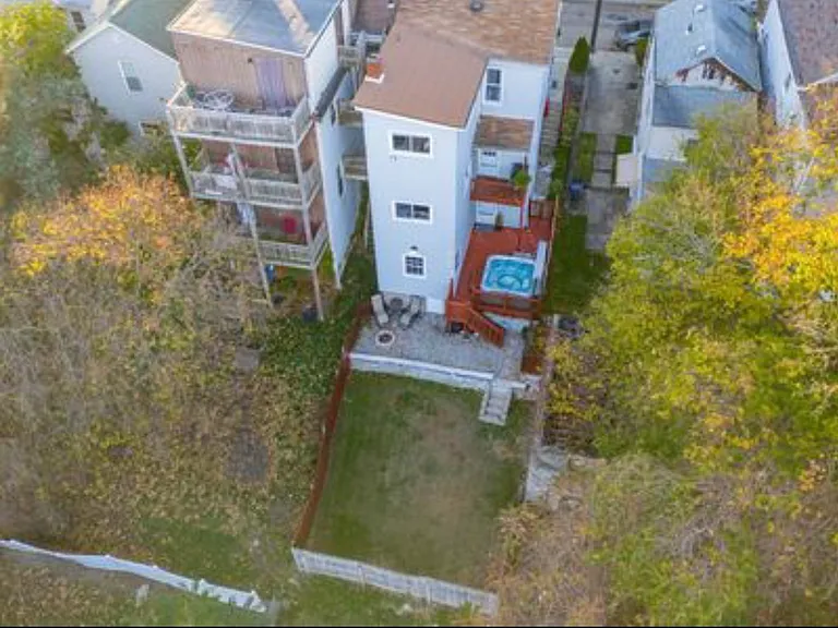 319 Amabell St — Photo 28