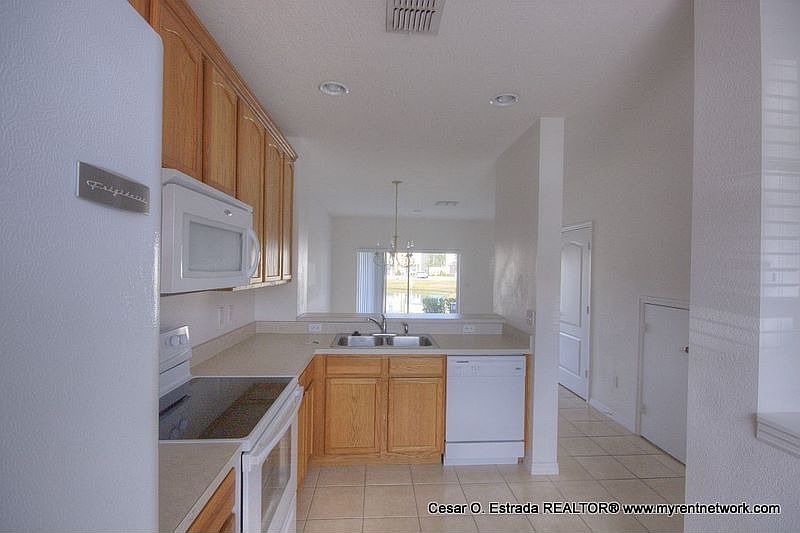 1st image of 10954 Savannah Wood Dr