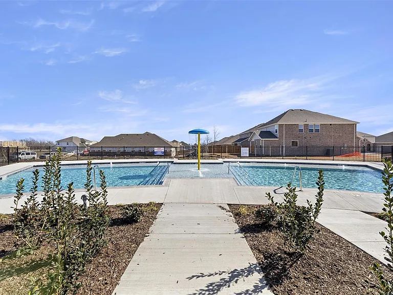 1825 Plymouth Dr — Photo 21