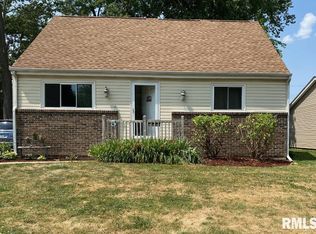 5 Villanova Dr, Springfield, IL 62703