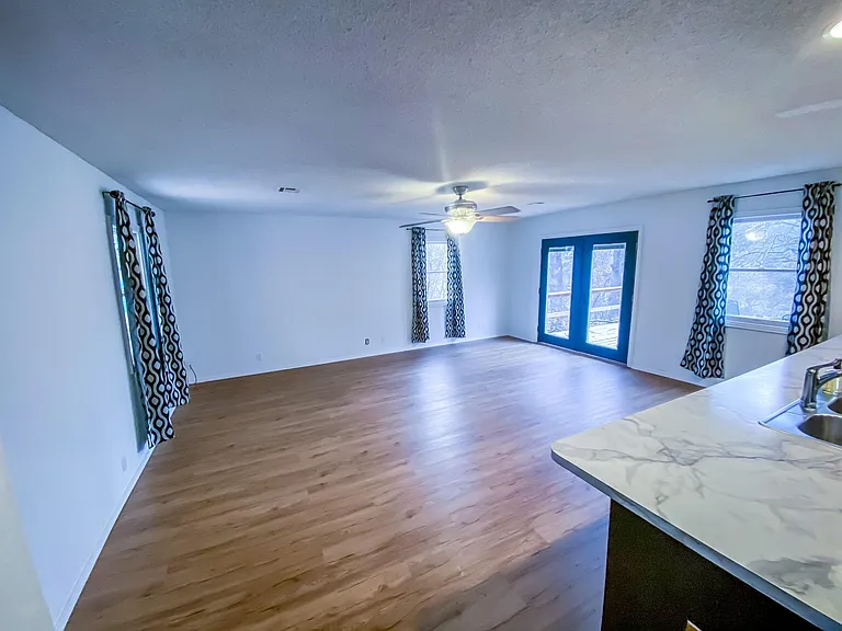 4820 S Country Club Rd — Photo 8