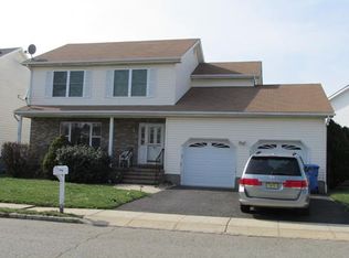 64 Victoria Way, Sewaren, NJ